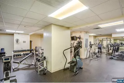 6040 Boulevard East 30B #30B, West New York, NJ 07093 - Photo 18