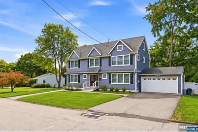 51 Princeton Terrace, Oakland, NJ 07436 - Photo 2