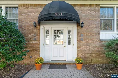 301 Claremont Avenue C0003 #C0003, Montclair, NJ 07042 - Photo 2