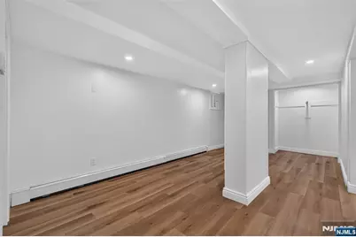 15 Morrissee Avenue, Wallington, NJ 07057 - Photo 32