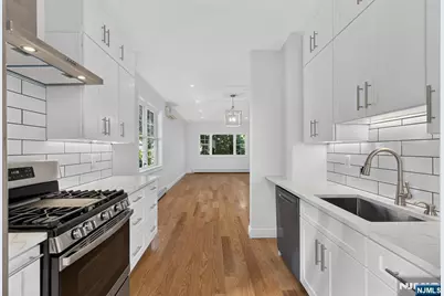 15 Morrissee Avenue, Wallington, NJ 07057 - Photo 10