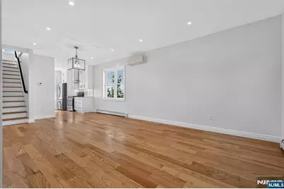 15 Morrissee Avenue, Wallington, NJ 07057 - Photo 2