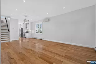 15 Morrissee Ave, Wallington, NJ 07057 - Photo 2