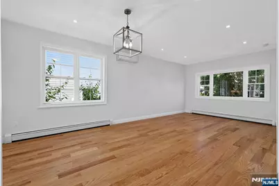 15 Morrissee Avenue, Wallington, NJ 07057 - Photo 6
