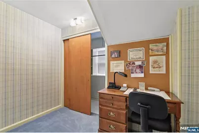 11-04 Harrison Drive, Fair Lawn, NJ 07410 - Photo 28