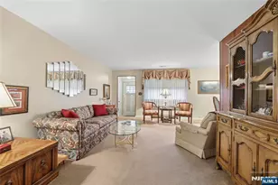 11-04 Harrison Dr, Fair Lawn, NJ 07410 - Photo 12