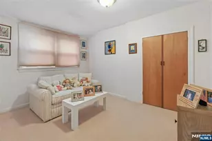 11-04 Harrison Dr, Fair Lawn, NJ 07410 - Photo 34