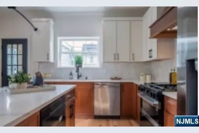 18 Lindsley Avenue, Maplewood, NJ 07040 - Photo 8