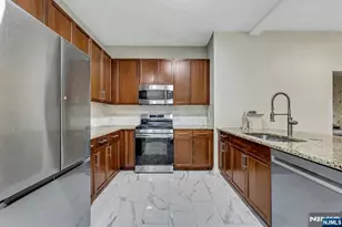 1109 Riverview Ave 109, Englewood, NJ 07631 - Photo 2