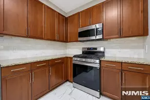 1109 Riverview Ave 109, Englewood, NJ 07631 - Photo 4