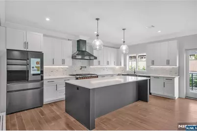428 6th Street A #A, Palisades Park, NJ 07650 - Photo 18