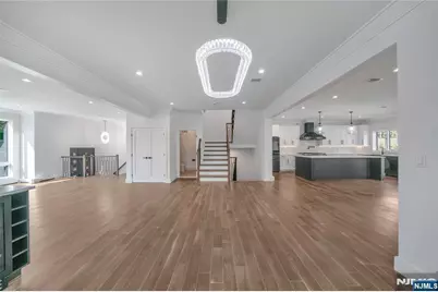 428 6th Street A #A, Palisades Park, NJ 07650 - Photo 8