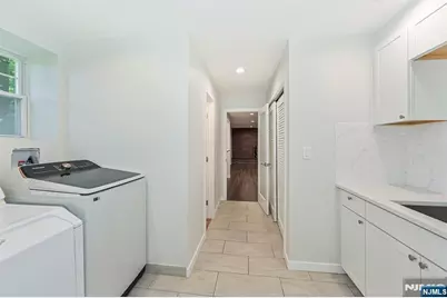39 Hickory Street, Englewood Cliffs, NJ 07632 - Photo 24