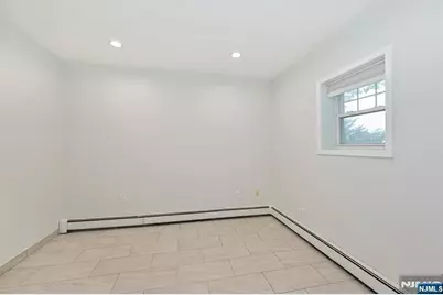 39 Hickory Street, Englewood Cliffs, NJ 07632 - Photo 22