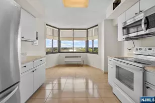 316 Prospect Ave 11A, Hackensack, NJ 07601 - Photo 2