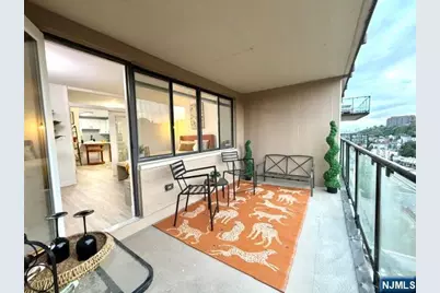 1203 River 20A #20A, Edgewater, NJ 07020 - Photo 18