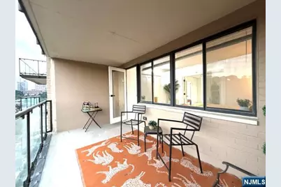 1203 River 20A #20A, Edgewater, NJ 07020 - Photo 16