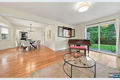 163 Cottage Road, Wyckoff Township, NJ 07481 - Photo 18