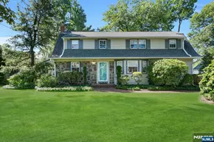 163 Cottage Rd, Wyckoff Township, NJ 07481 - Photo 1