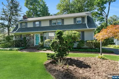 163 Cottage Road, Wyckoff Township, NJ 07481 - Photo 2