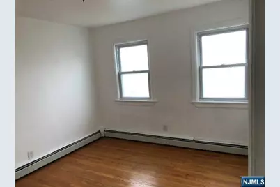 25 Glen Street 2 #2, Cliffside Park, NJ 07010 - Photo 8