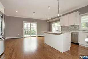 807 Inwood Terrace B, Fort Lee, NJ 07024 - Photo 12