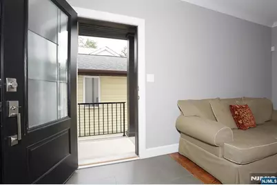 807 Inwood Terrace B #B, Fort Lee, NJ 07024 - Photo 4