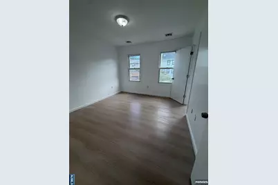 48 Entwistle Avenue, Nutley, NJ 07110 - Photo 8