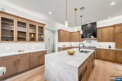 761 Cathy Ann Court, Paramus, NJ 07652 - Photo 12