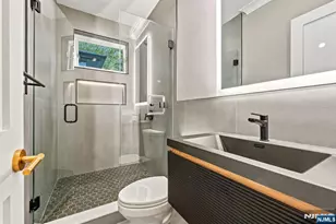 761 Cathy Ann Ct, Paramus, NJ 07652 - Photo 32
