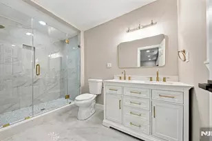 482 Tulane Ct, Paramus, NJ 07652 - Photo 14