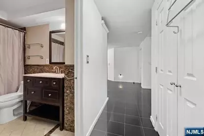 310 Lookout Avenue 105 #105, Hackensack, NJ 07601 - Photo 12