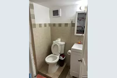 374 S Mechanic Street, Orange, NJ 07050 - Photo 8