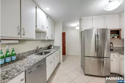 141 Indian Hollow Court, Mahwah, NJ 07430 - Photo 12