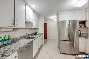 141 Indian Hollow Court, Mahwah, NJ 07430 - Photo 12