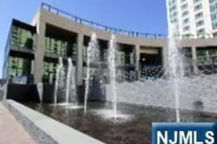 1 Towne Centre Dr Ph10, Cliffside Park, NJ 07010 - Photo 2