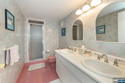 15 McDonough Place, Caldwell, NJ 07006 - Photo 36