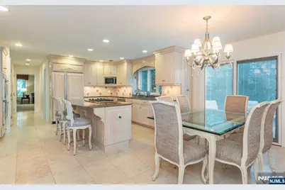 15 McDonough Place, Caldwell, NJ 07006 - Photo 6