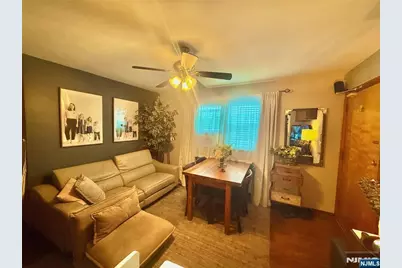 23 Strong Street, Wallington, NJ 07057 - Photo 6