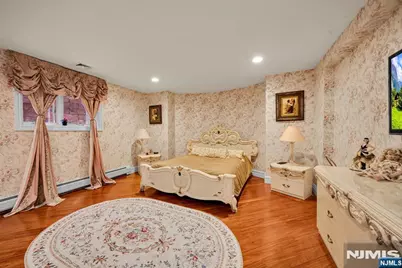 1088 Dearborn Road, Fort Lee, NJ 07024 - Photo 44
