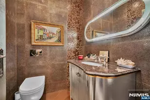 1088 Dearborn Rd, Fort Lee, NJ 07024 - Photo 20