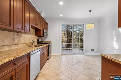 22 Cobblestone Way, Tenafly, NJ 07670 - Photo 6