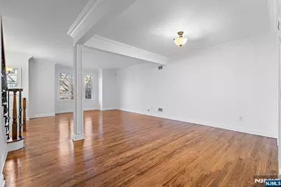 22 Cobblestone Way, Tenafly, NJ 07670 - Photo 2