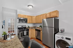 200 Wayne Street 102, Jersey City, NJ 07302 - Photo 8