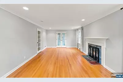 49 Highland Road, Glen Rock, NJ 07452 - Photo 4