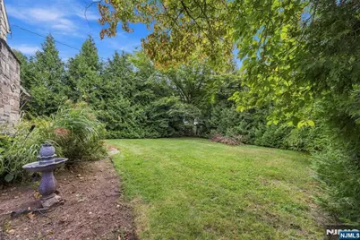 49 Highland Road, Glen Rock, NJ 07452 - Photo 20