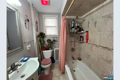 45 Hillcrest Avenue, Woodland Park, NJ 07424 - Photo 10