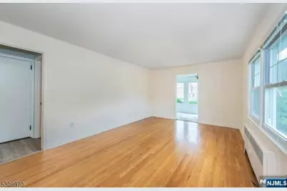 74 Pine Street, Verona, NJ 07044 - Photo 12