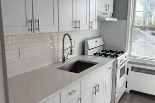 10 Carlisle St, Bergenfield, NJ 07621 - Photo 8