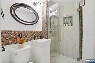 54 Haven Ave, Bergenfield, NJ 07621 - Photo 14
